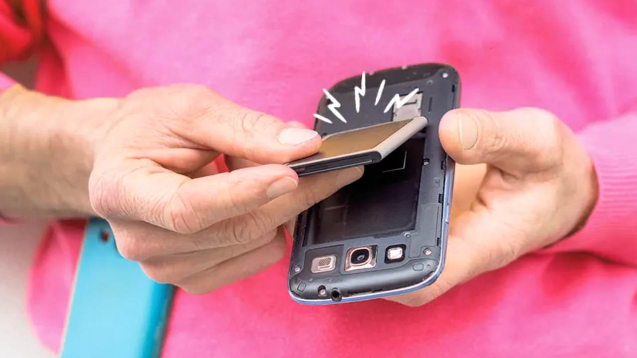 Data Security: పాత ఫోన్ అమ్మేస్తున్నారా? ఈ జాగ్రత్తలు తప్పనిసరి