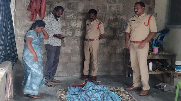 తండ్రిని కొట్టి చంపిన కొడుకు