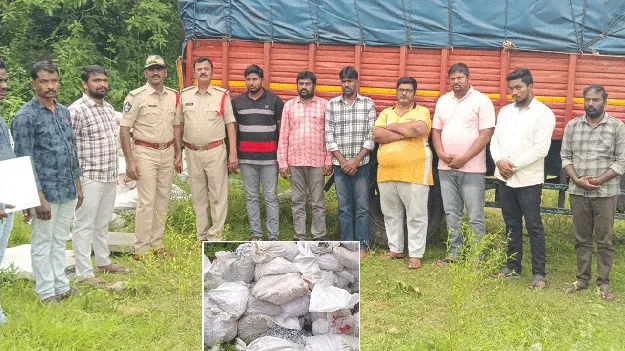 అమరరాజా గ్రోత్‌ కారిడార్‌లో  సిబ్బంది చేతివాటం