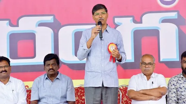 సమ సమాజం కోసం విద్యార్థులు పోరాడాలి 