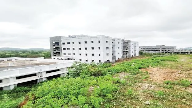 అద్దె తడిసి మోపెడు