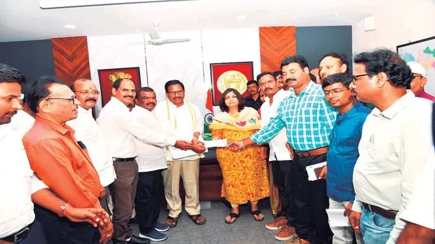  ప్రతీ రూపాయి విద్యకే ఖర్చు