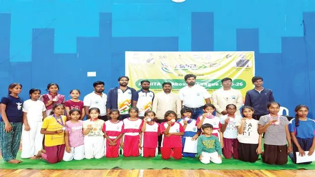  కిక్‌బాక్సింగ్‌ సిటీ లీగ్‌ టోర్నీలో   జిల్లా క్రీడాకారుల ప్రతిభ