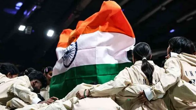 నాకౌట్‌ చేరువలో భారత్‌