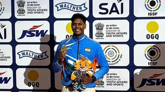 Mukesh Neelavalli: ముకేశ్‌కు స్వర్ణం