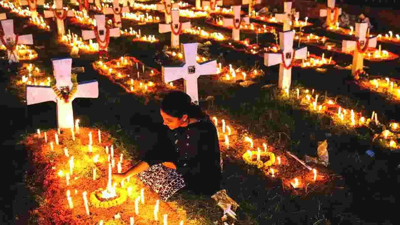 The Feast of All Souls:  సకల ఆత్మల పండుగ