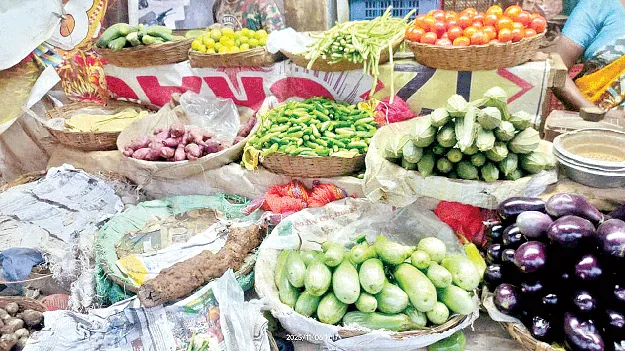 కొనలేం.. తినలేం