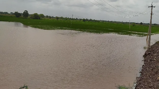 జూపాడుబంగ్లాలో భారీ వర్షం