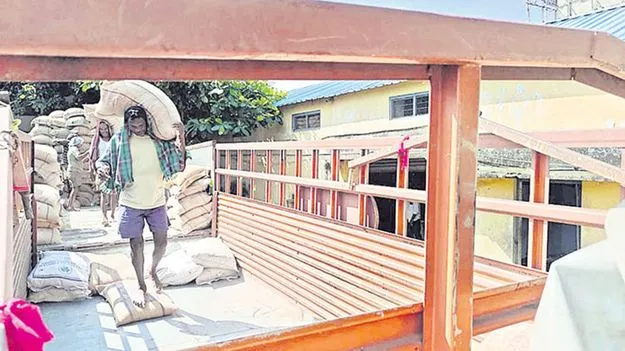 పౌరసరఫరాల్లో అక్రమాలు