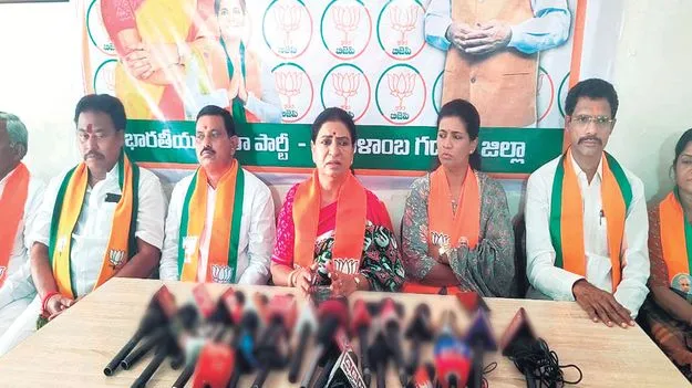 రైతుల ఆదాయం పెంచడమే ప్రధాని లక్ష్యం