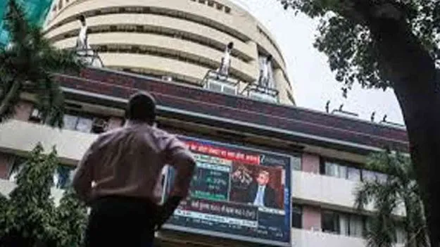 Stock Market Gains: పడి లేచిన మార్కెట్‌