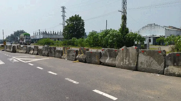 kumaram bheem asifabad- యూటర్న్‌ లేక ఇబ్బందులు