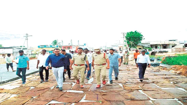మంత్రుల పర్యటన విజయవంతం చేయాలి