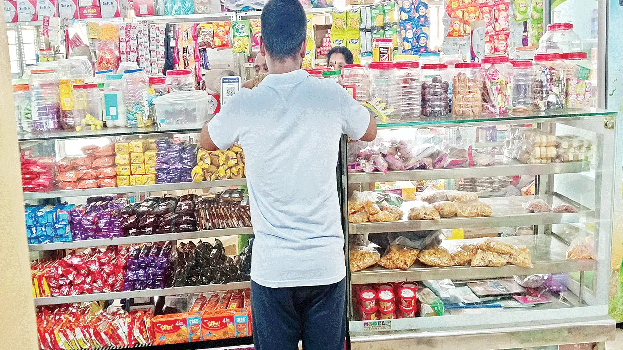 నిబంధనలు బేఖాతర్‌!