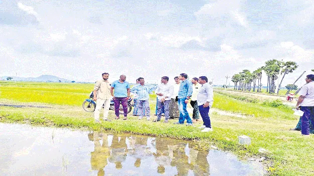 7 సబ్‌స్టేషన్‌ల వద్ద సోలార్‌ ప్లాంట్‌లు 