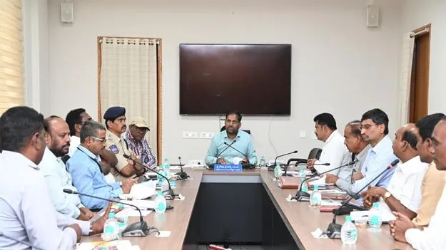 పత్తి రైతులకు కనీస మద్దతు ధర దక్కేలా చూడాలి 