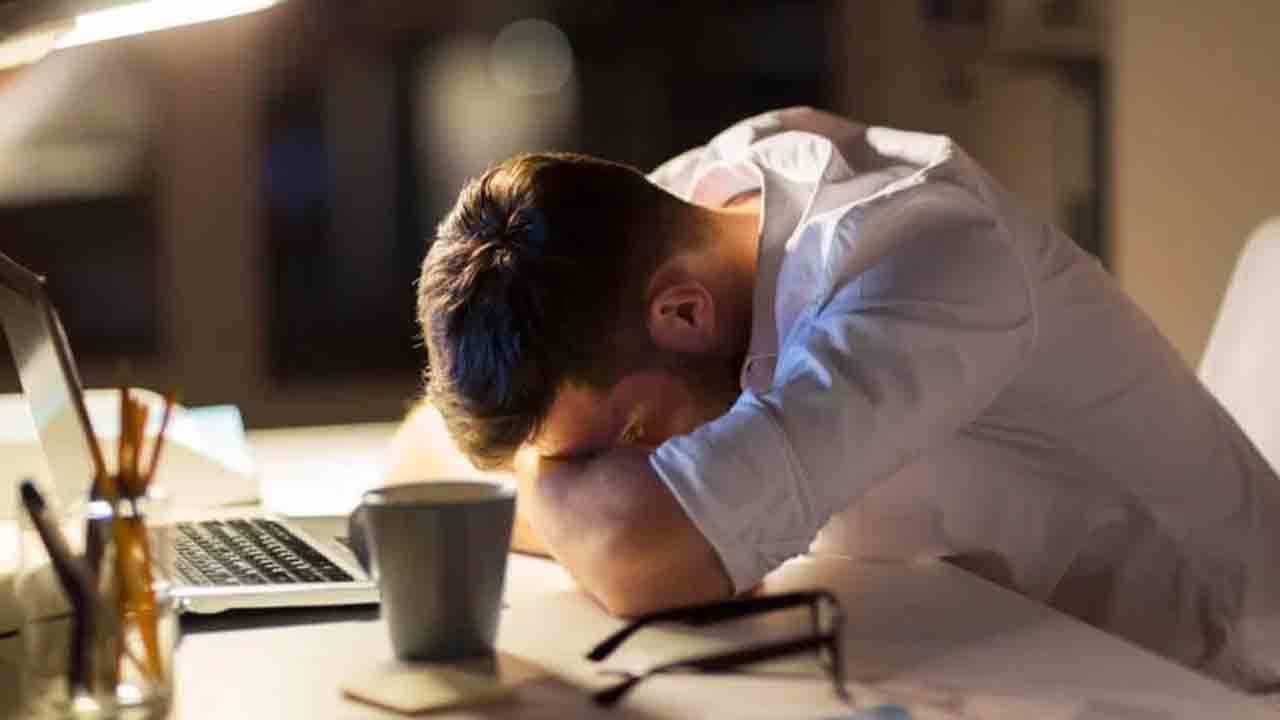 Low Protein Intake: 35 ఏళ్లు పైబడిన పురుషులలో ప్రోటీన్ లోపం గుర్తించే సంకేతాలు..