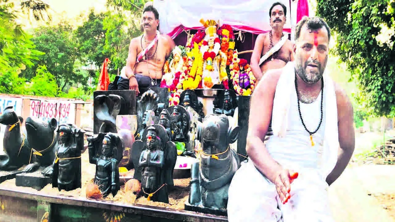 GOD: అయ్యప్పస్వామి గ్రామోత్సవం