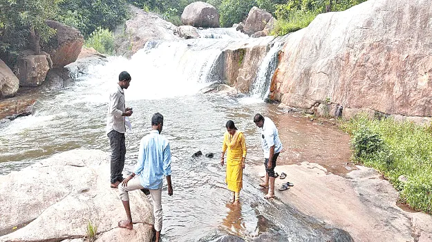     పర్యాటక ప్రాంతాల అభివృద్ధికి కార్యాచరణ 