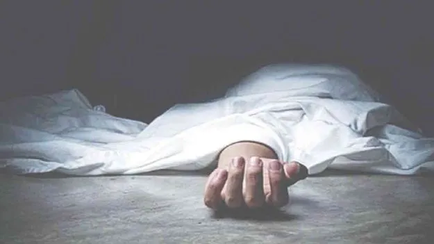 Accidental Gun Misfire: భీమిలిలో విషాదం.. గన్ మిస్‌ఫైర్ అయి సెక్యూరిటీ గార్డు మృతి..