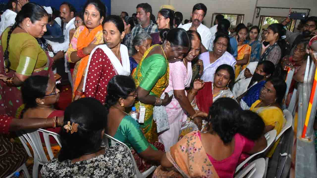 Andesri: ప్రముఖ కవి, రచయిత అందెశ్రీ మృతి.. పలువురు నేతల నివాళి