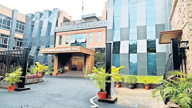 శతాబ్ది ఉత్సవాలకు నిధుల కొరత!