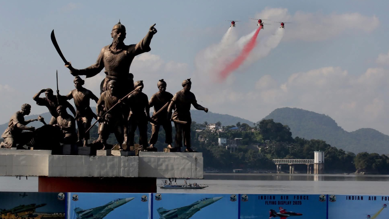 Assam Air Show: అస్సాం ఆకాశంలో ఎప్పటికీ చెరిపేయలేని,  గర్వించదగిన చారిత్రాత్మక క్షణం! 