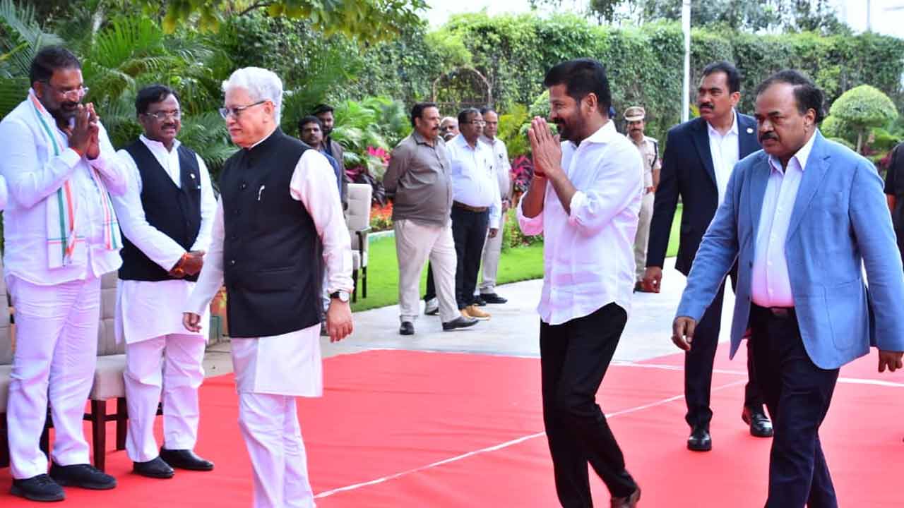 Azharuddin: తెలంగాణ మంత్రిగా అజారుద్దీన్ ప్రమాణ స్వీకారం 