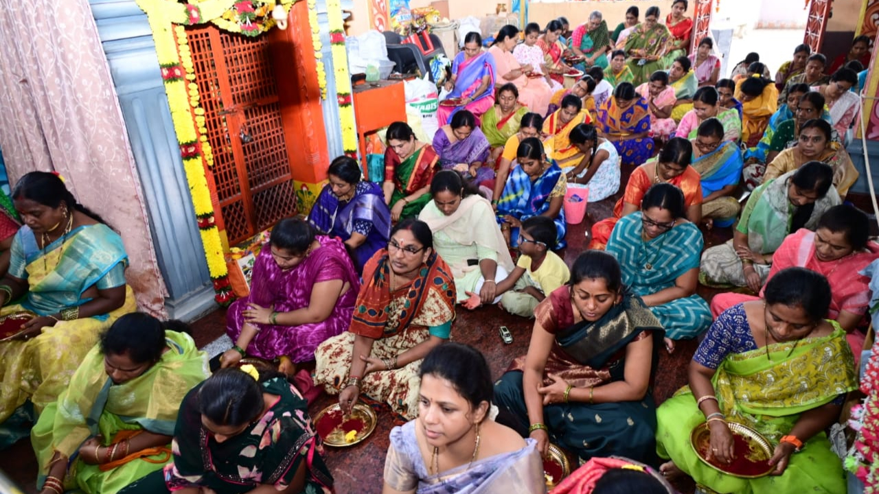 Vanaparthi: 3వ రోజు ఘనంగా దేవీ నవరాత్రులు