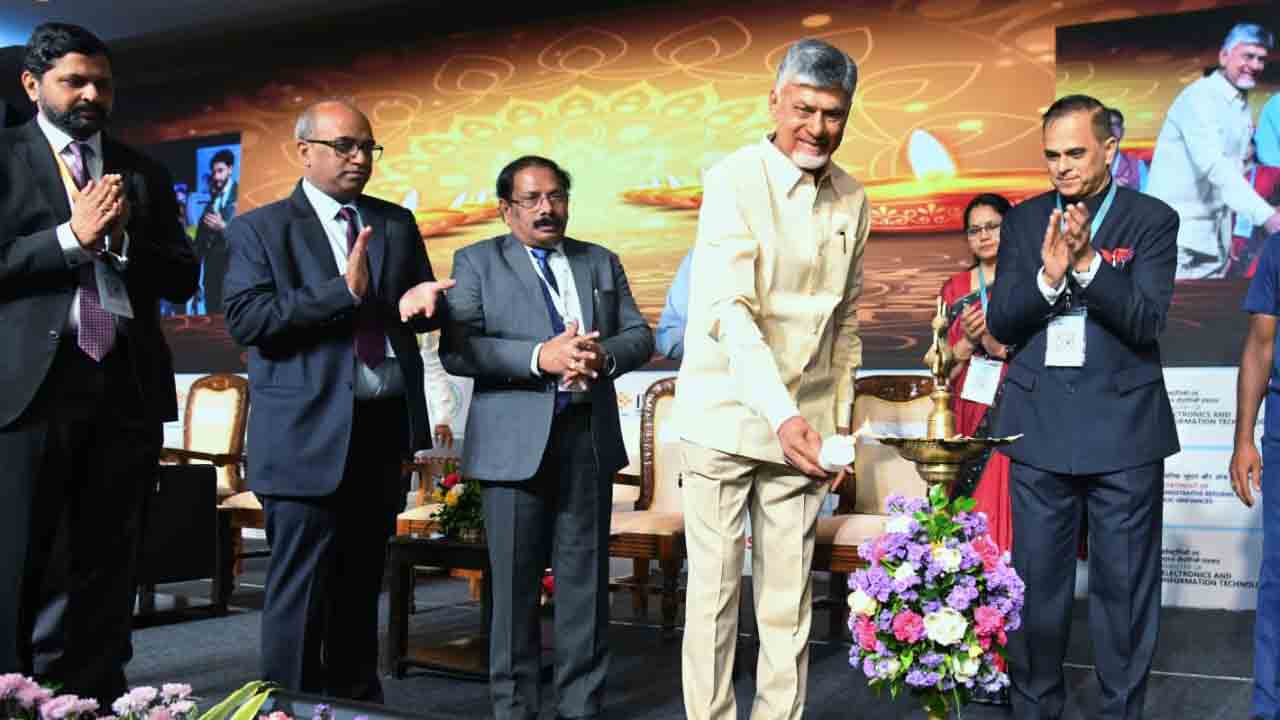 AP CM Chandrababu: జాతీయ ఈ-గవర్నెన్సు సదస్సులో పాల్గొన్న సీఎం చంద్రబాబు