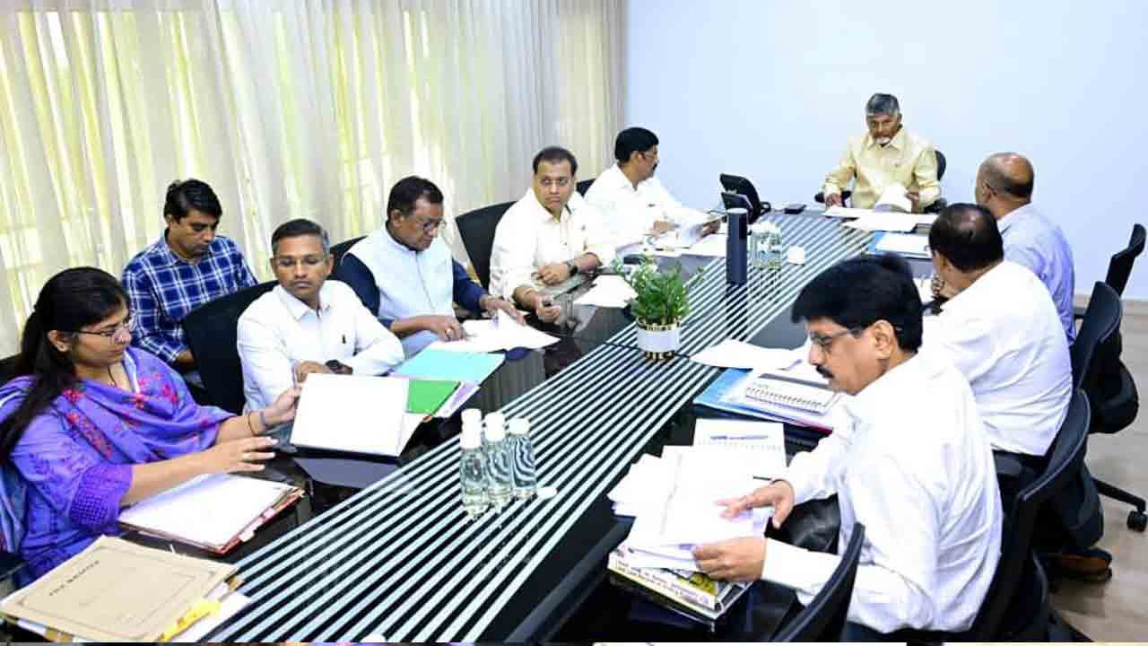 CM Chandrababu: శ్రీశైలం దేవస్థానం అభివృద్ధిపై సీఎం చంద్రబాబు సమీక్ష
