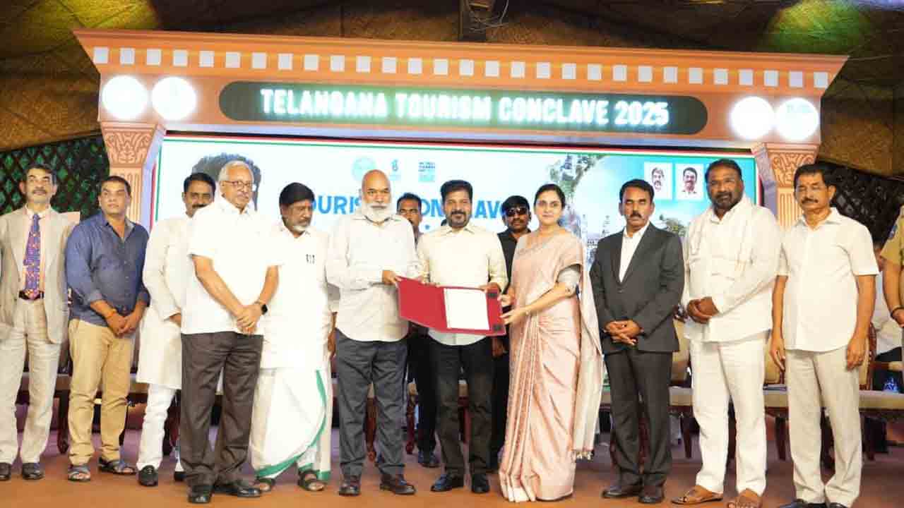 CM Revanth Reddy: హైదరాబాద్‌లో టూరిజం కాన్​‌క్లేవ్‌లో పాల్గొన్న సీఎం రేవంత్‌రెడ్డి