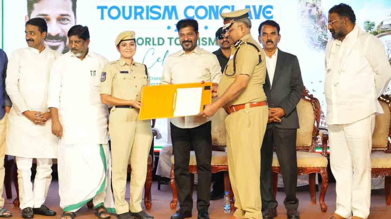 CM Revanth Reddy: హైదరాబాద్‌లో టూరిజం కాన్​‌క్లేవ్‌లో పాల్గొన్న సీఎం రేవంత్‌రెడ్డి