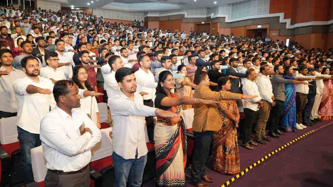 CM Revanth Reddy: గ్రూప్‌-1 నియామక పత్రాలు అందజేసిన సీఎం రేవంత్‌రెడ్డి