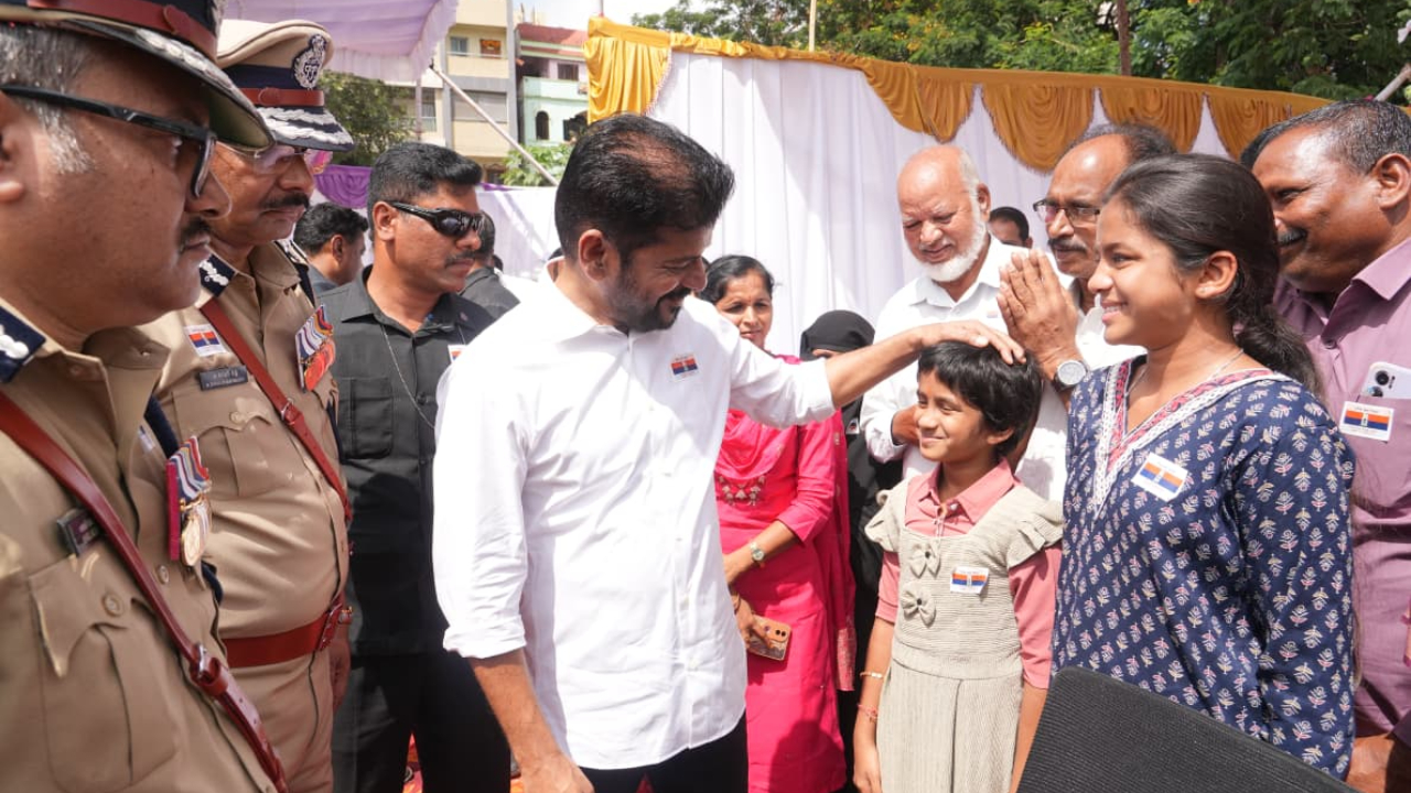 CM Revanth Reddy: గోషామహాల్‌లో పోలీసు అమరవీరుల సంస్మరణ కార్యక్రమం