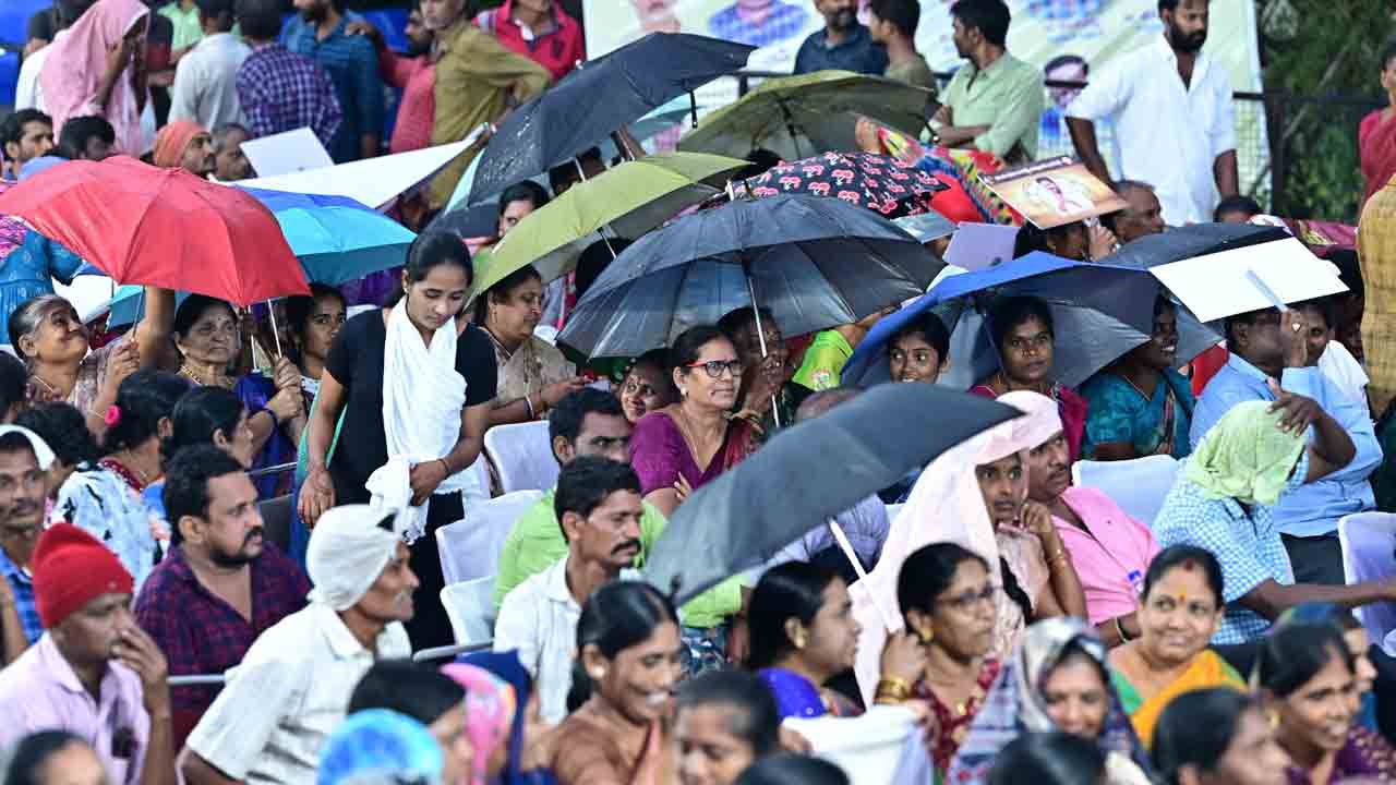 CM Revanth Reddy: సినీ కార్మికుల వెల్ఫేర్‌ ఫండ్‌లో ప్రభుత్వం రూ.10 కోట్లు డిపాజిట్‌: సీఎం రేవంత్  