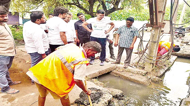 జల్‌జీవన్‌ మిషన్‌ పనులు వేగవంతం చేయండి