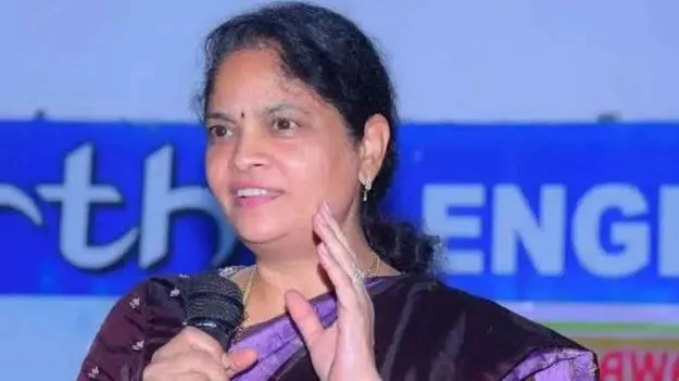 Kurikyala Government School: బాలికల బాత్రూములో సీక్రెట్ కెమెరా.. మహిళా కమిషన్ సీరియస్