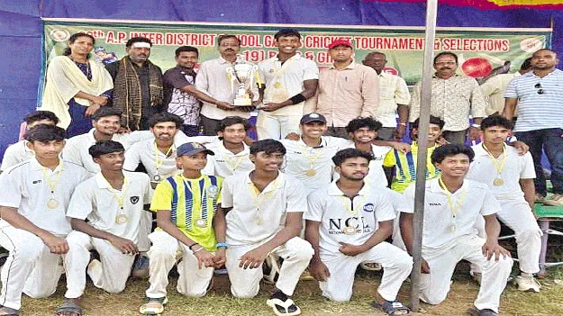 రాష్ట్రస్థాయి క్రికెట్‌ విజేత ‘విశాఖ’