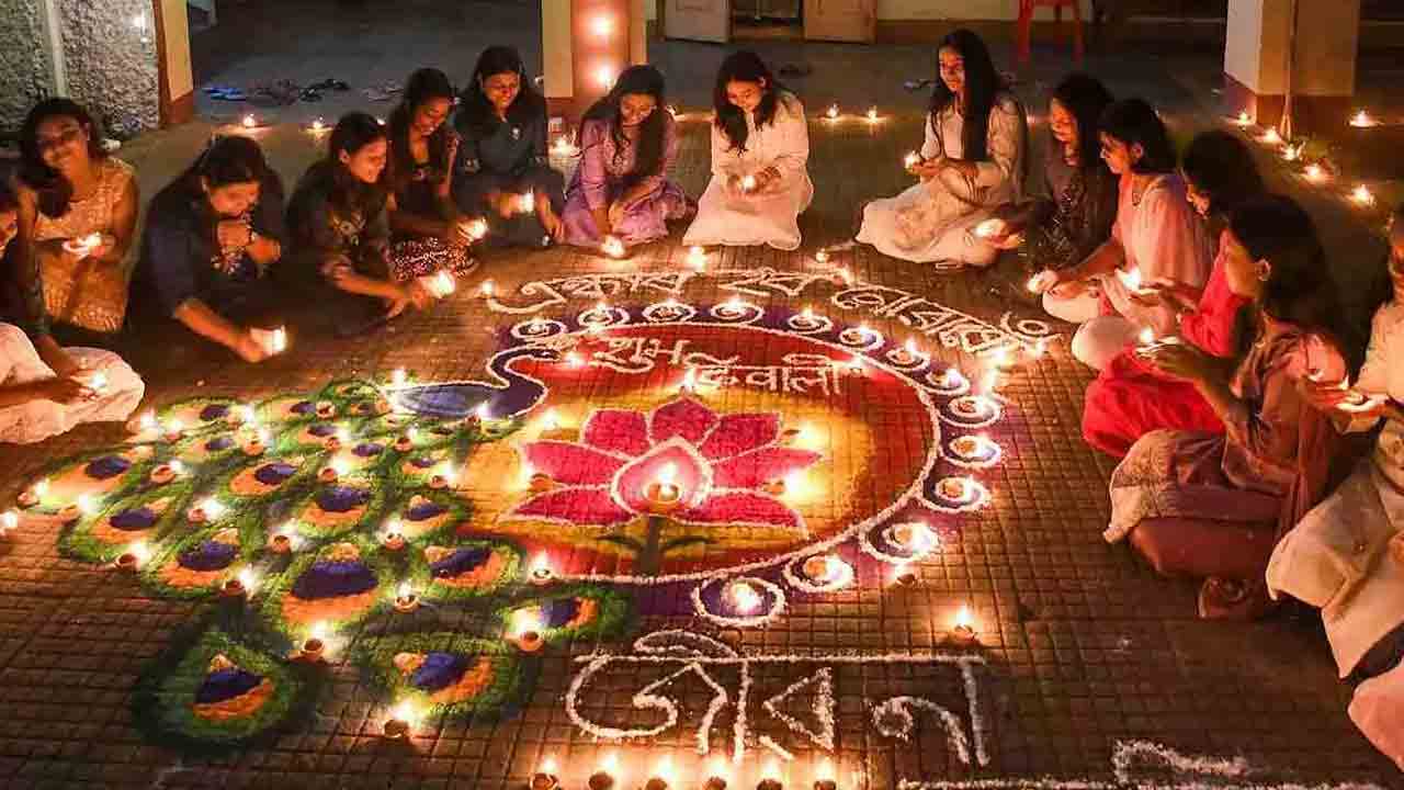 Diwali Celebrations: దేశ వ్యాప్తంగా దీపావళి సంబరాలు..
