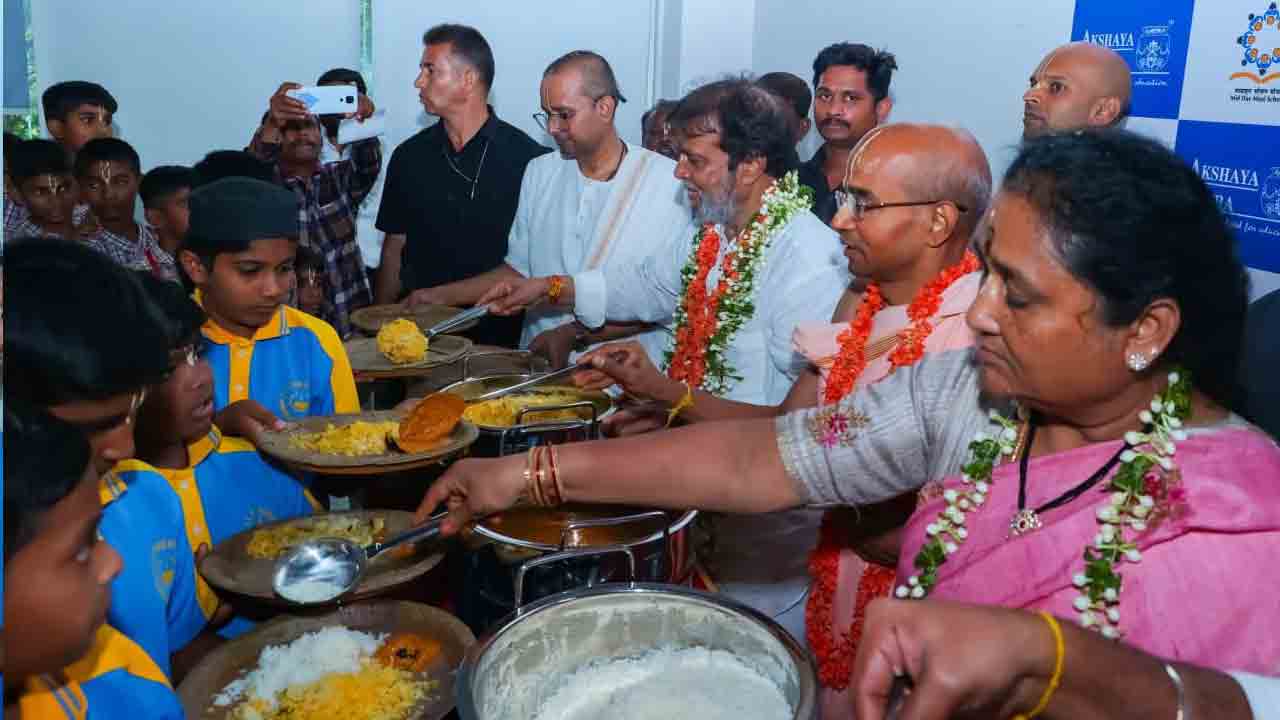 Minister Damodar: సంగారెడ్డి జిల్లాలో నరసింహ స్వామి హోమం.. పాల్గొన్న మంత్రి దామోదర రాజనర్సింహ