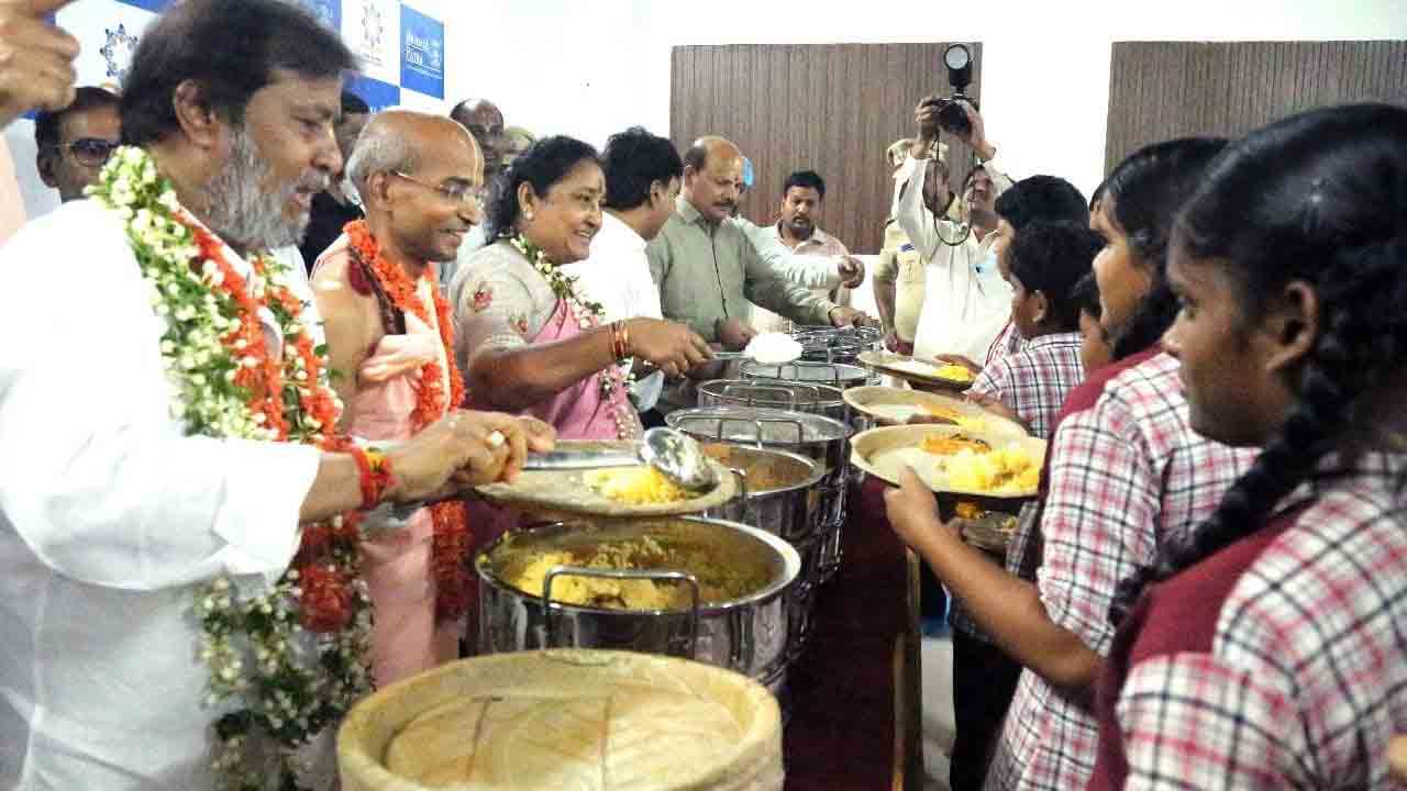 Minister Damodar: సంగారెడ్డి జిల్లాలో నరసింహ స్వామి హోమం.. పాల్గొన్న మంత్రి దామోదర రాజనర్సింహ