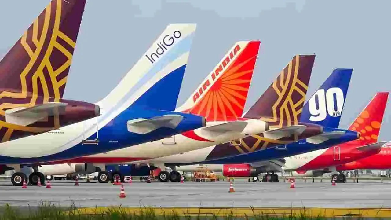 DGCA - Diwali Rush: పండుగ సీజన్‌లో టిక్కెట్ ధరలు.. ఎయిర్‌లైన్స్‌ను అప్రమత్తం చేసిన డీజీసీఏ