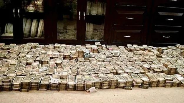 Ropar Range DIG Case: పంజాబ్ సీనియర్ ఐపీఎస్ ఆఫీసర్ ఇళ్లల్లో సోదాలు.. రూ.5 కోట్లు లభ్యం 