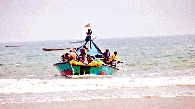 Coast in sad situation తీరం.. కలవరం