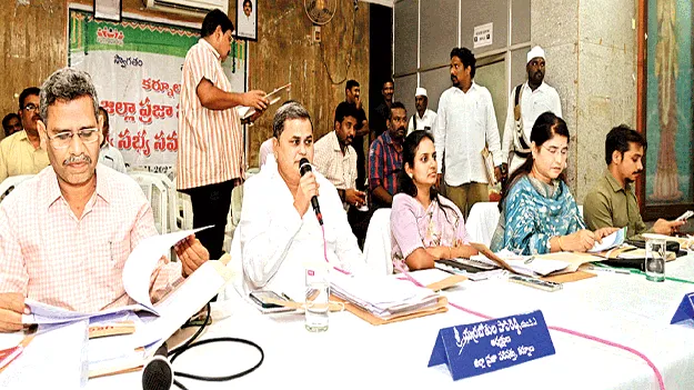 వలసలు నివారించాలి