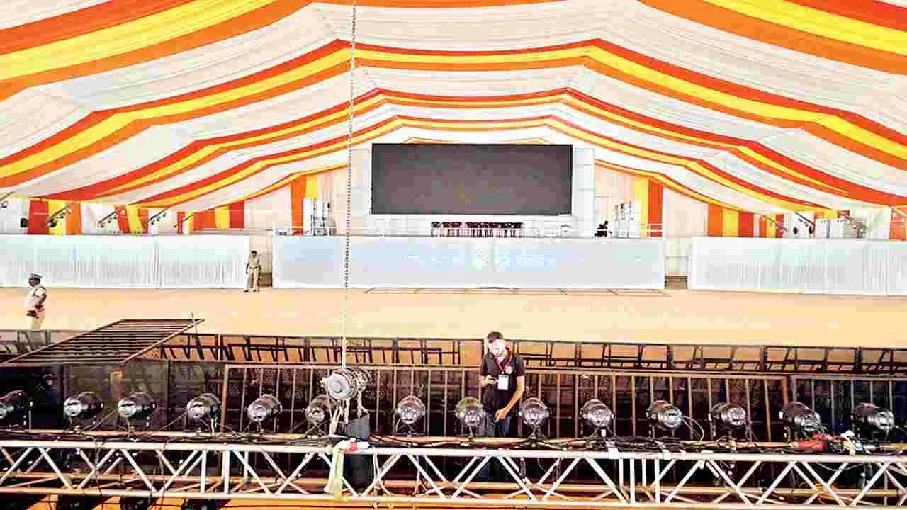 ప్రధాని సభకు ఏర్పాట్లు పూర్తి 