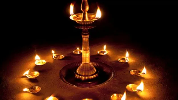 Karthika Masam Deepam Benefits: కార్తీక మాసంలో దీపాలు పెట్టడం వల్ల ఎన్ని ప్రయోజనాలో తెలుసా? 