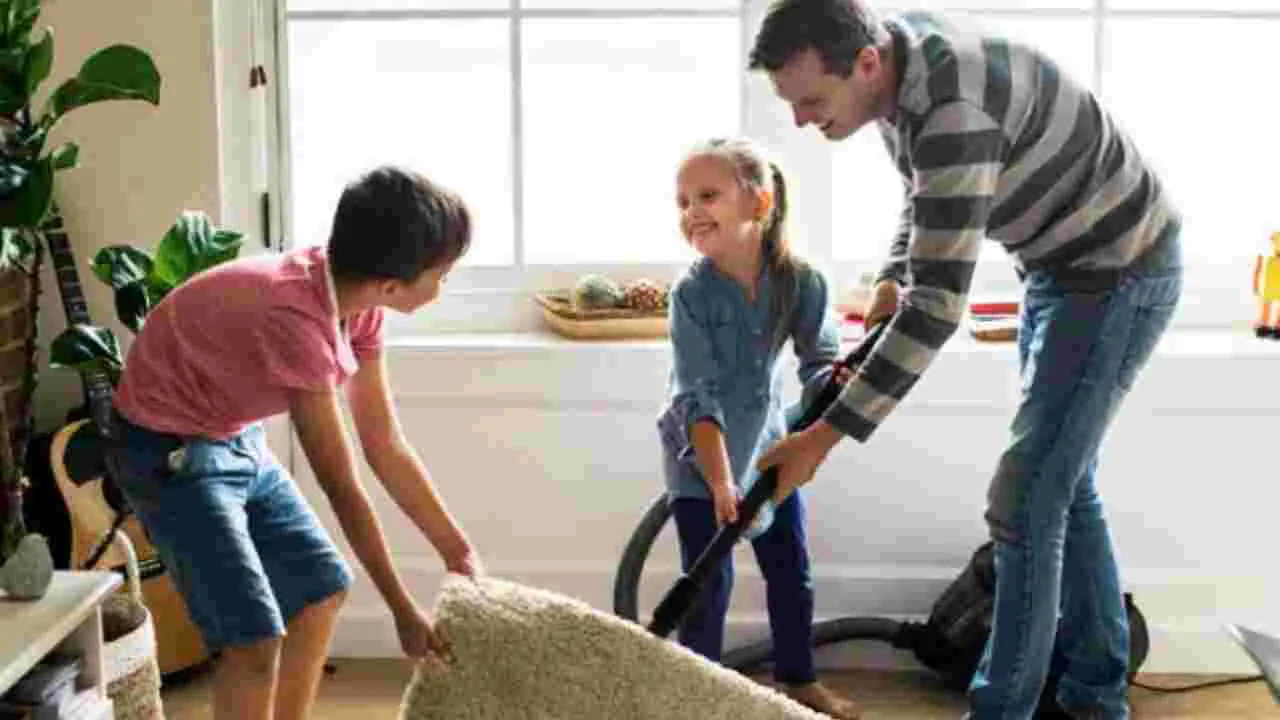 Diwali Home Cleaning: దీపావళికి ఇల్లు శుభ్రం చేస్తున్నారా?  ఈ వస్తువులు దొరికితే మంచి రోజులు వచ్చినట్లే.!