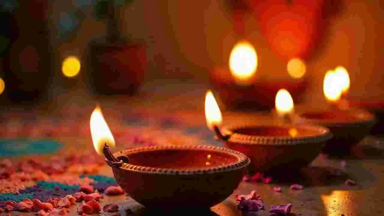 US Diwali Celebrations: అమెరికాలో దీపావళి వేడుకలు.. సెలవులిచ్చిన రాష్ట్రాలు ఇవే